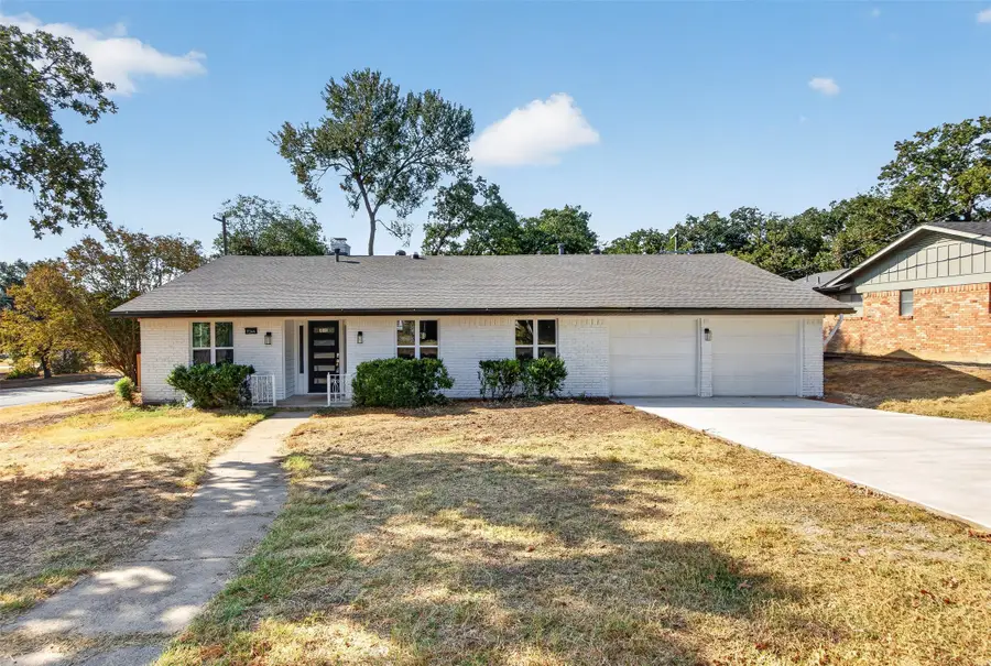7344 Monterrey Drive, Fort Worth, TX 76112 - #2