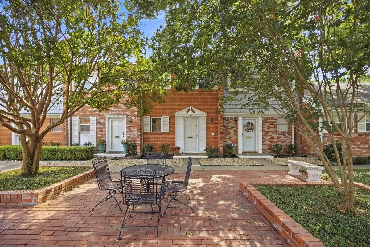 1205 Roaring Springs Road #1205, Fort Worth, TX 76114 - #1