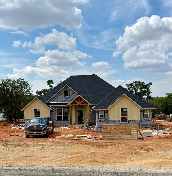 1097 Gonzollas Road, Springtown, TX 76082