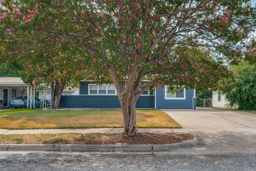 408 E Tucker Boulevard, Arlington, TX 76010 - #2