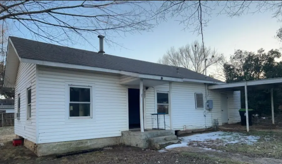 307 W Main Street, Pilot Point, TX 76258 - #2