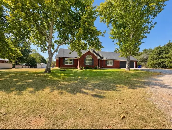 1451 County Road 107, Whitesboro, TX 76273