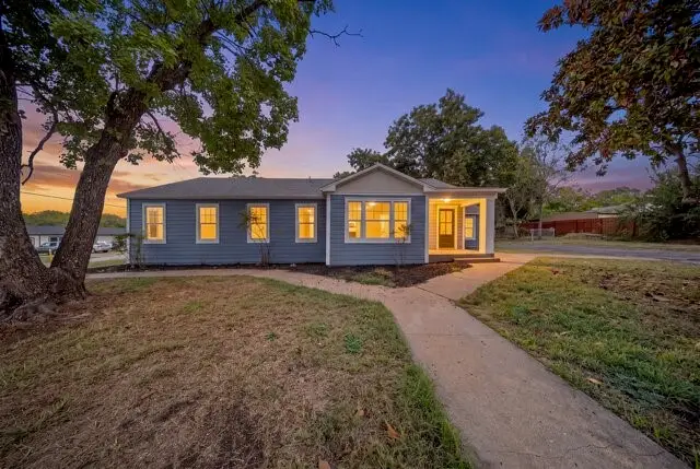 610 N Shawnee Street, Ennis, TX 75119 - #1