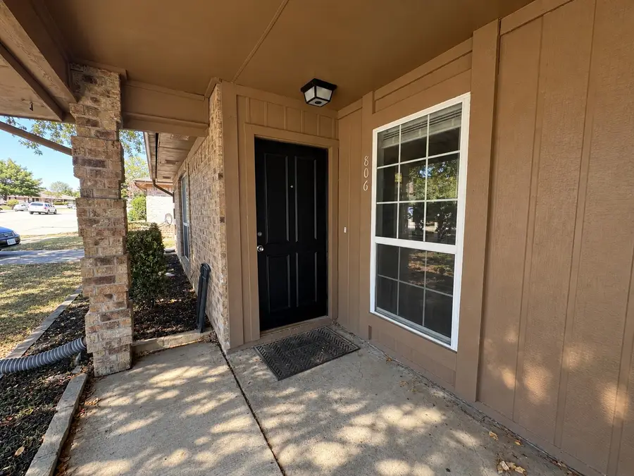 806 Blessing Creek Drive, Euless, TX 76039 - #3