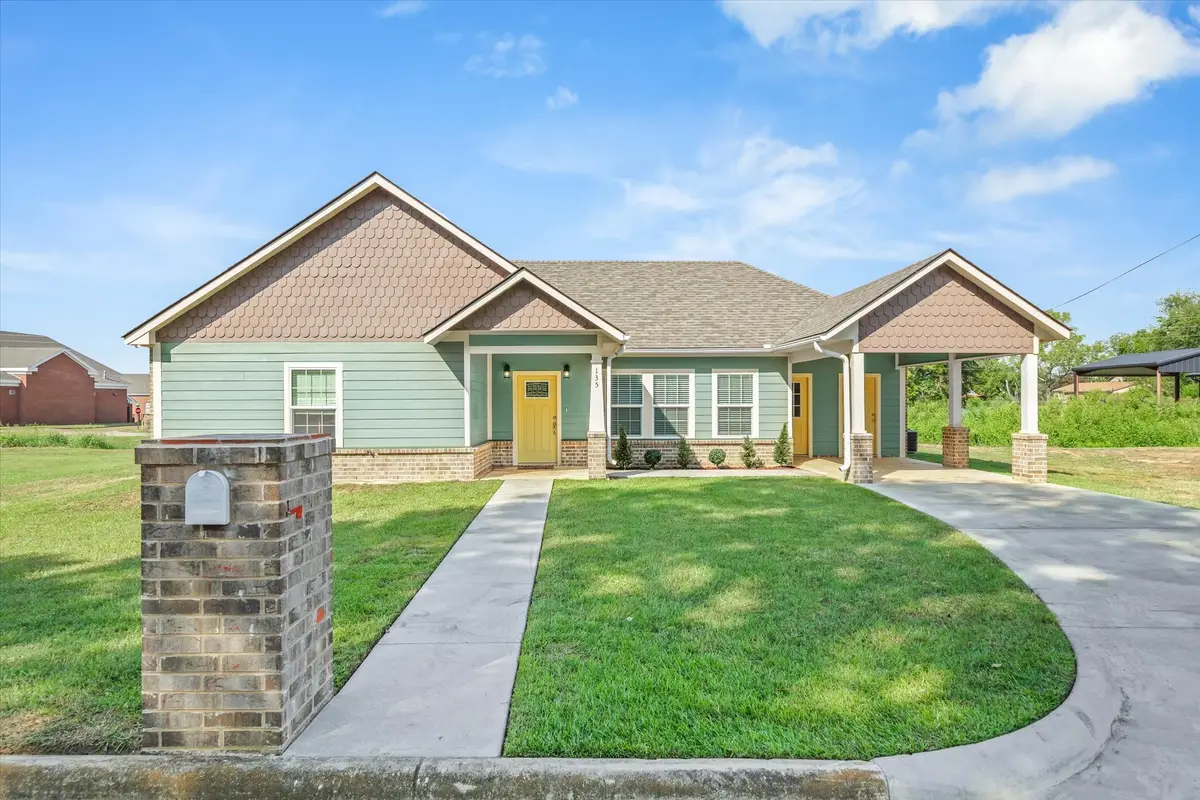 135 Spruce, Van, TX 75790 - #1