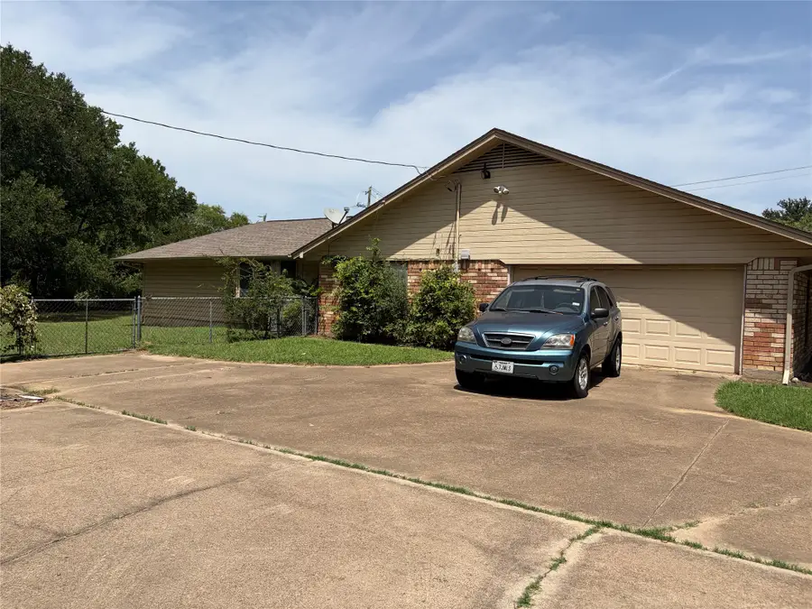 200 Windridge Trail, Burleson, TX 76028 - #3