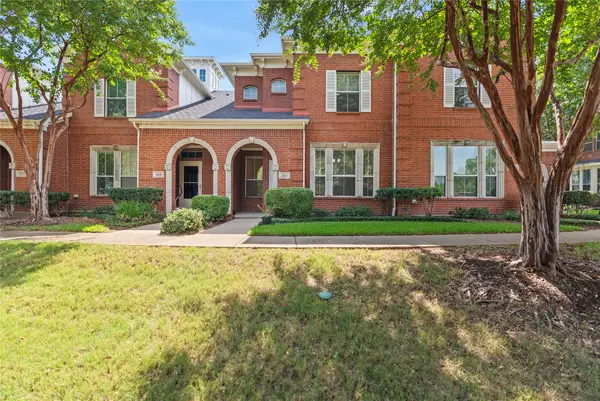 565 Legends Drive, Lewisville, TX 75057