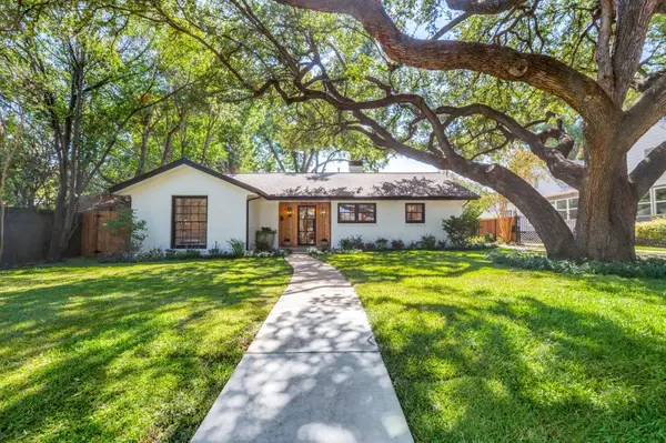 2013 Huntington Lane, Fort Worth, TX 76110