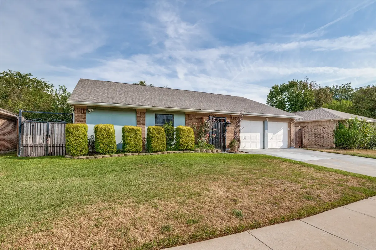 2307 Busch Drive, Arlington, TX 76014 - #1