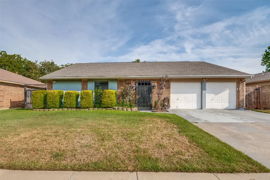 2307 Busch Drive, Arlington, TX 76014 - #2