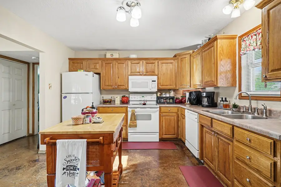 7445 County Road 305, Grandview, TX 76050 - #3