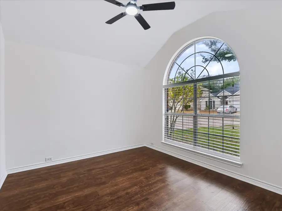 4908 Skymeadow Drive, Fort Worth, TX 76135 - #2
