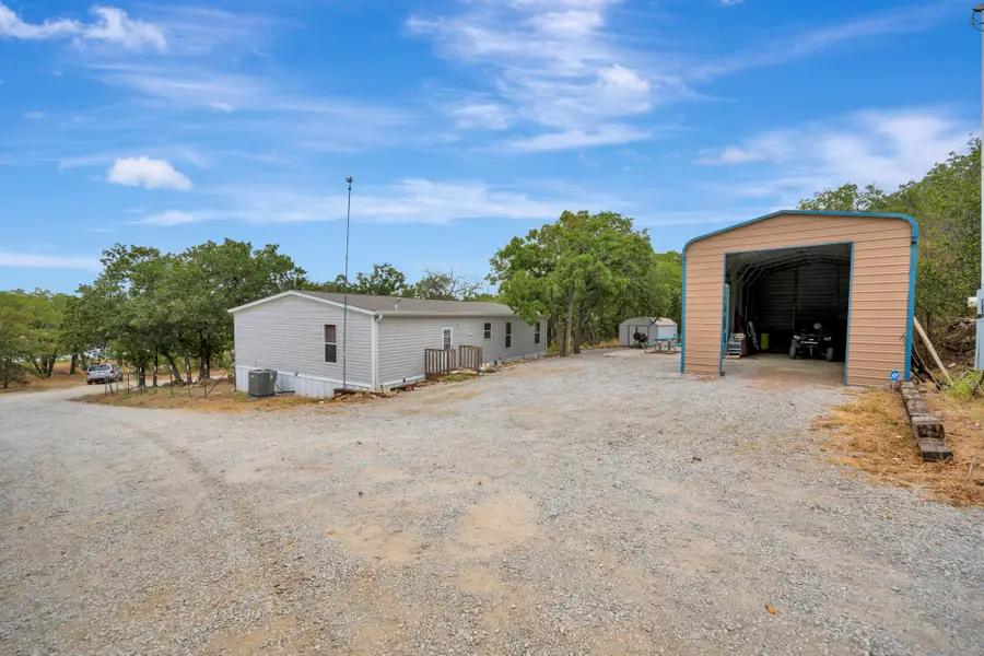 445 Lakeside Drive, Bowie, TX 76230 - #3