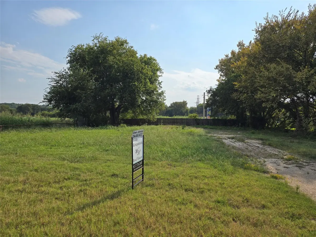 800 S Parkway Drive, Alvarado, TX 76009 - #1