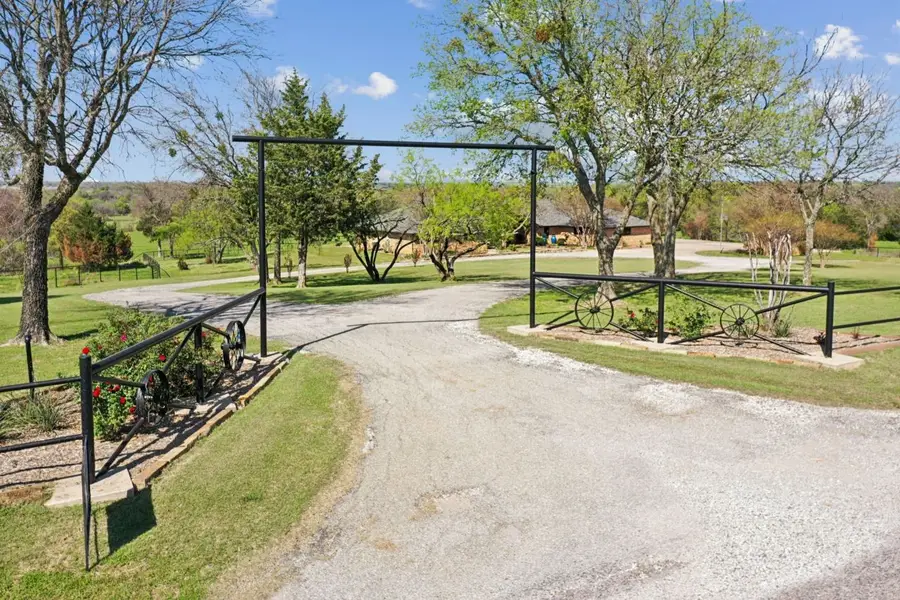 4517 Old Sherman Road, Whitesboro, TX 76273 - #3