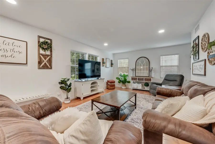 6555 Calmont Avenue, Fort Worth, TX 76116 - #2