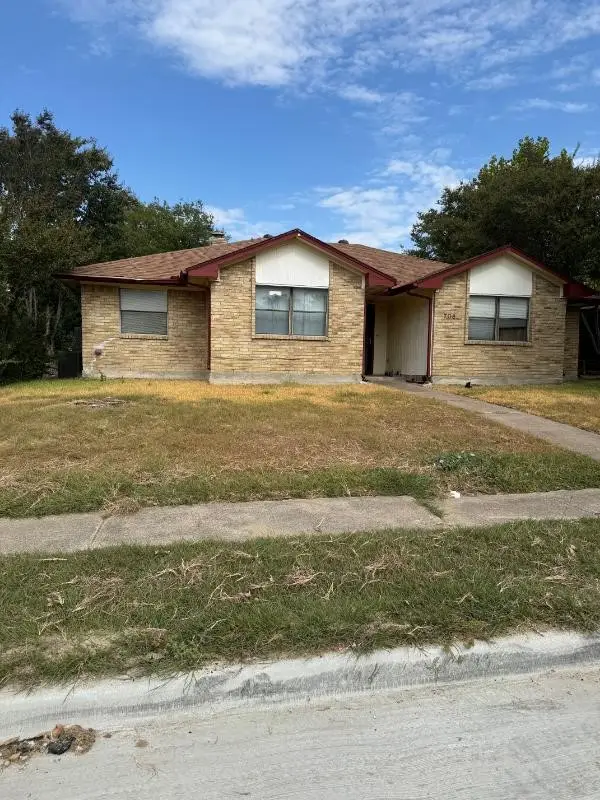 705 Angle Ridge Circle, Garland, TX 75043 - #1