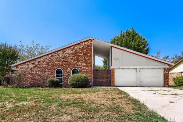 6917 Post Oak Drive, North Richland Hills, TX 76182