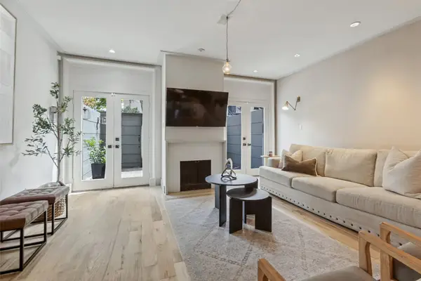 3818 N Hall Street #128, Dallas, TX 75219
