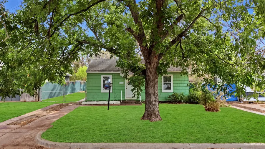 3261 Todd Avenue, Fort Worth, TX 76110 - #3