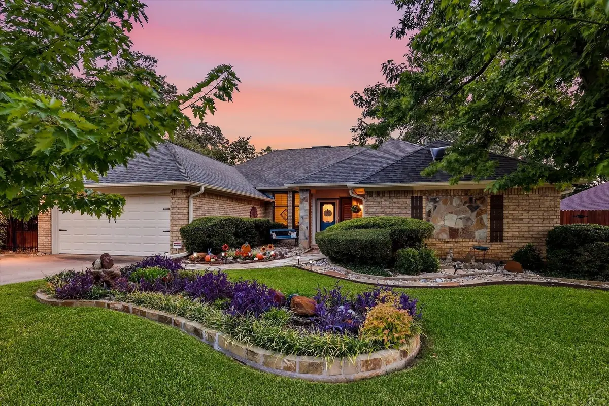 707 Glenn Drive, Euless, TX 76039 - #1