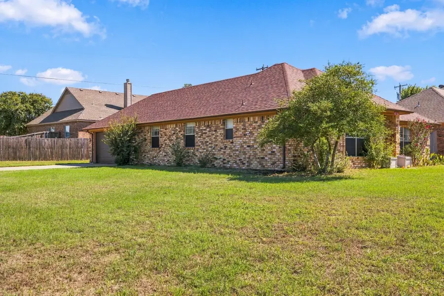 1015 Shelly Drive, Cleburne, TX 76031 - #3