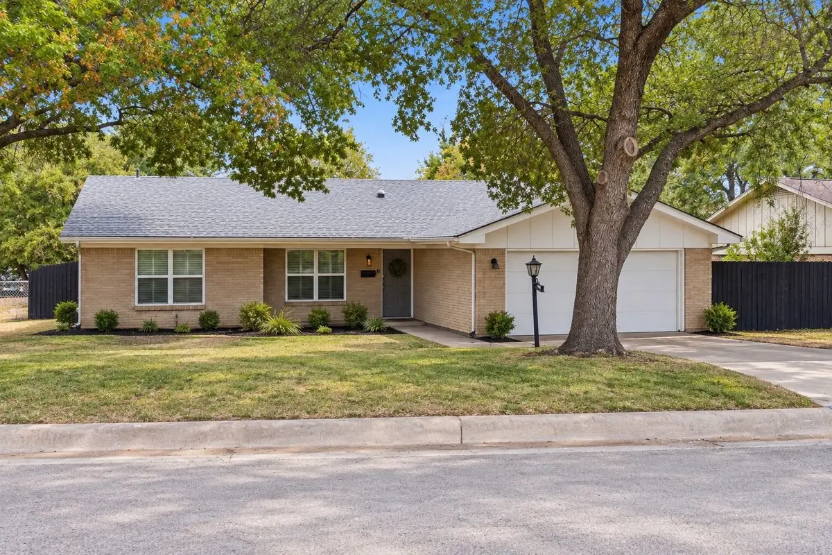 2912 Conejos Drive, Fort Worth, TX 76116 - #1