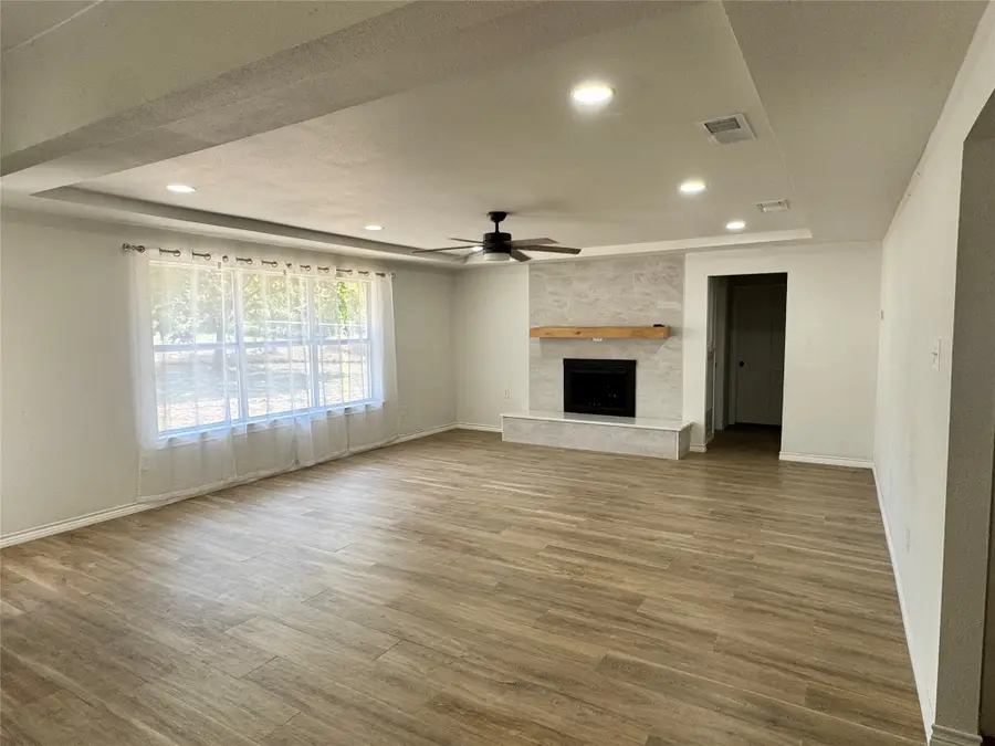 24 Lovers Lane, Forney, TX 75126 - #2