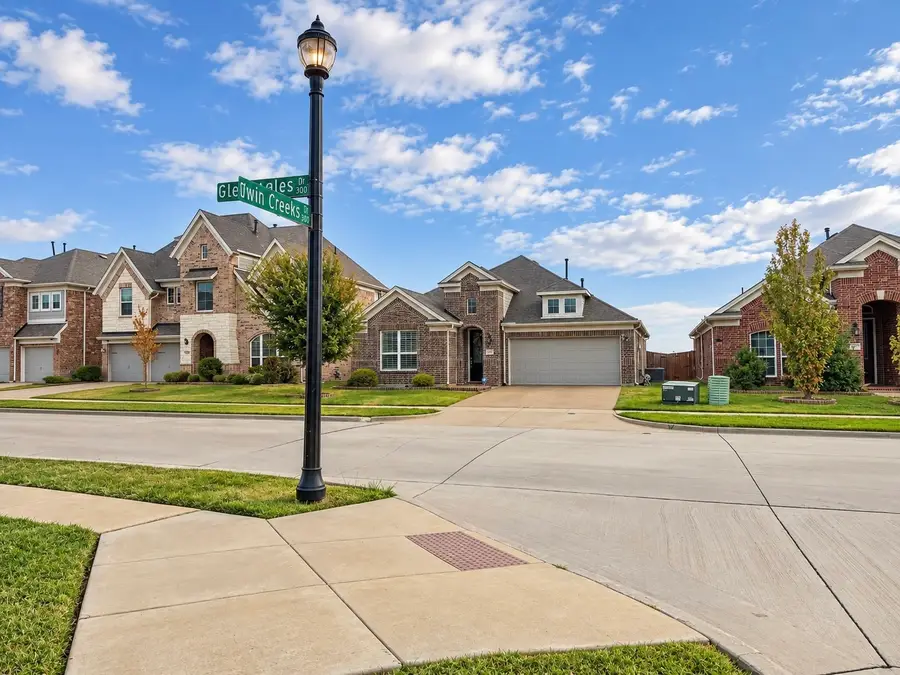 330 Gleneagles Drive, Garland, TX 75040 - #2