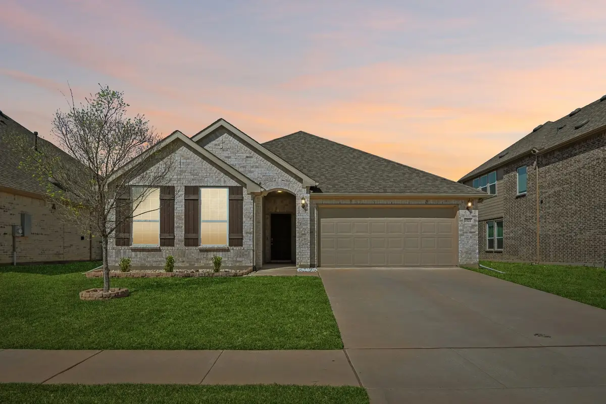 1521 Quentin Drive, Aubrey, TX 76227 - #1