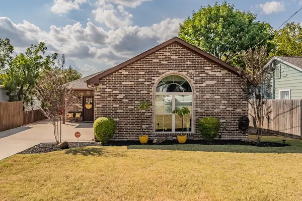 129 Morris Street, DeSoto, TX 75115
