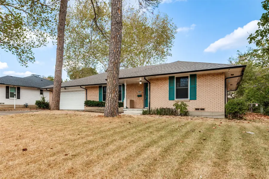 1585 E Kiest Boulevard, Dallas, TX 75216 - #2
