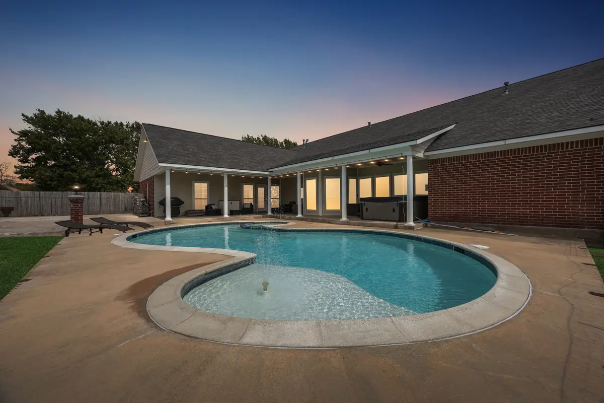 107 N Westlake Drive, Leonard, TX 75452 - #1