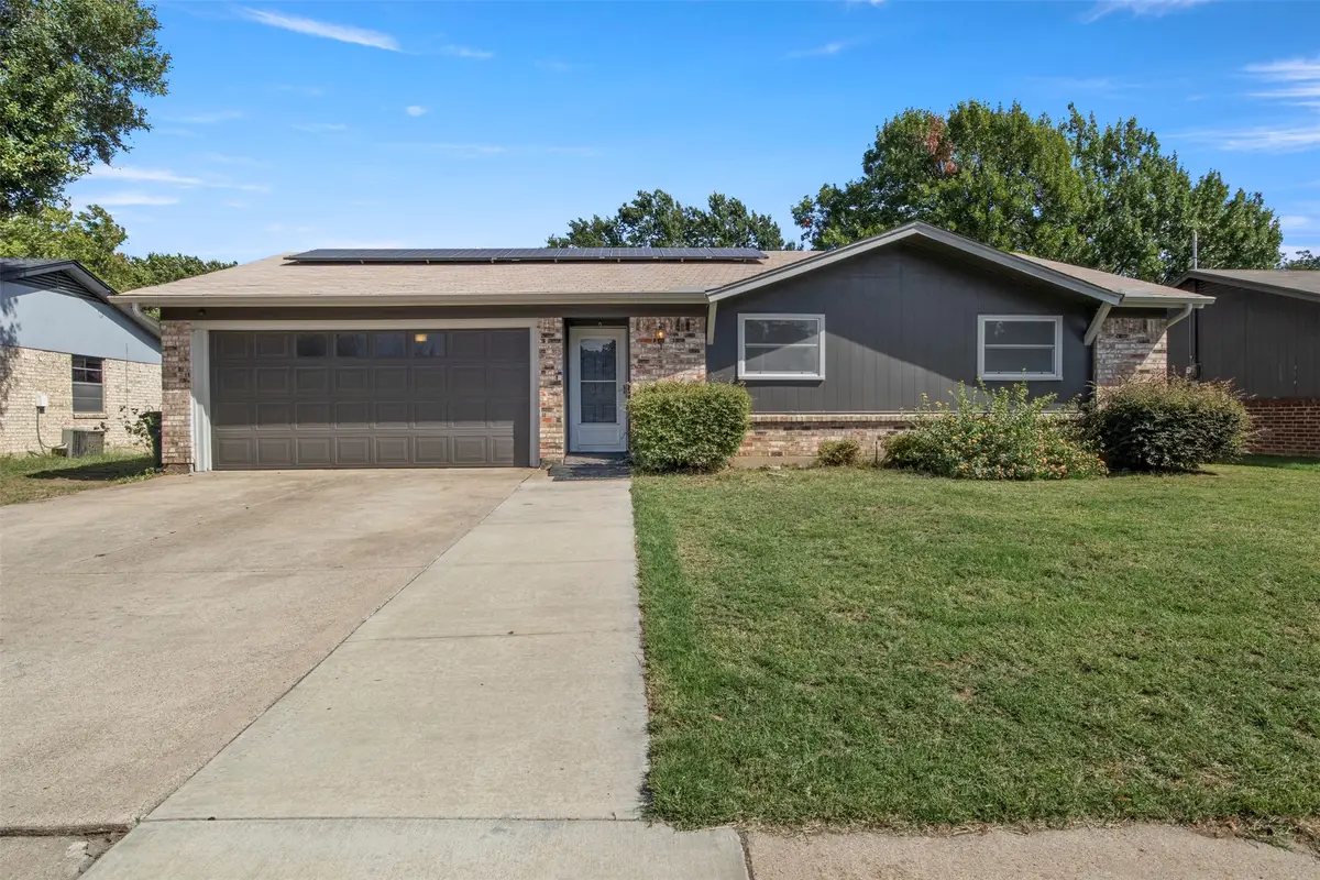 2523 Avonhill Drive, Arlington, TX 76015 - #1