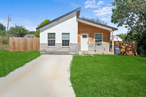 5811 Lake Granbury Trail, Granbury, TX 76048