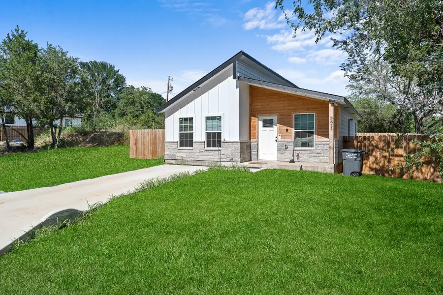 5811 Lake Granbury Trail, Granbury, TX 76048 - #2