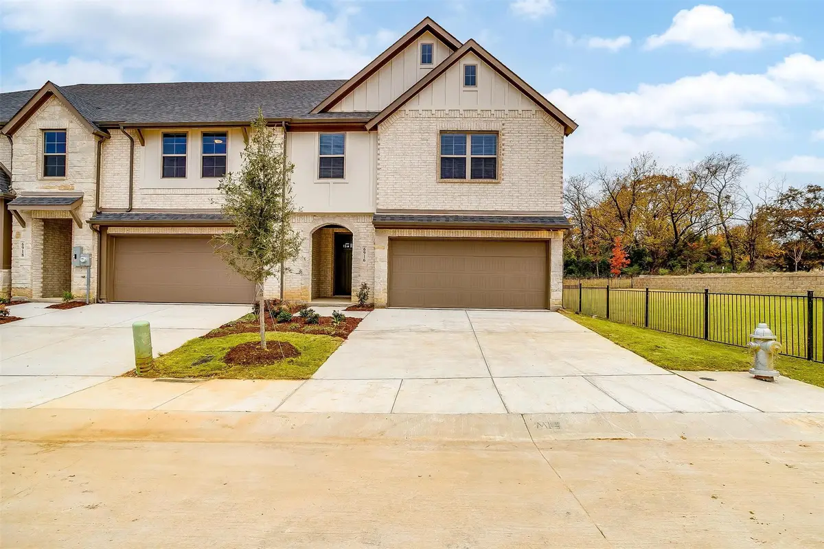 800 Homeplace Circle, Mansfield, TX 76063 - #1