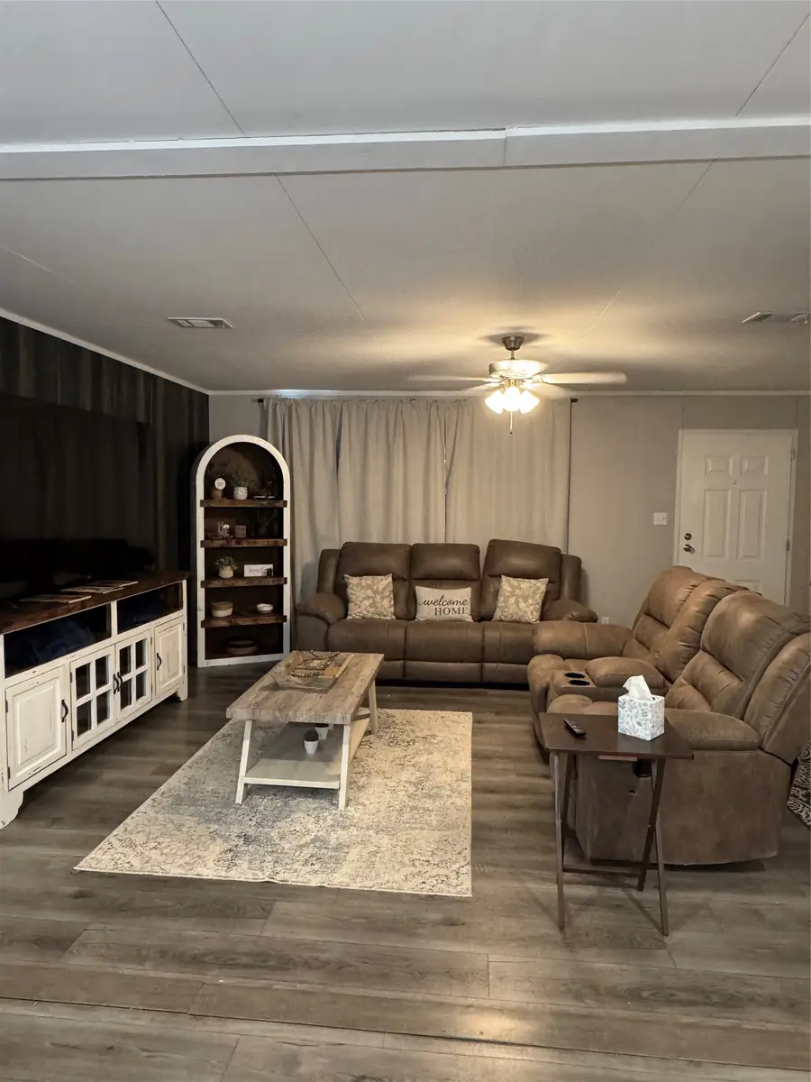 1105 W 13th Street, Quanah, TX 79252 - #2