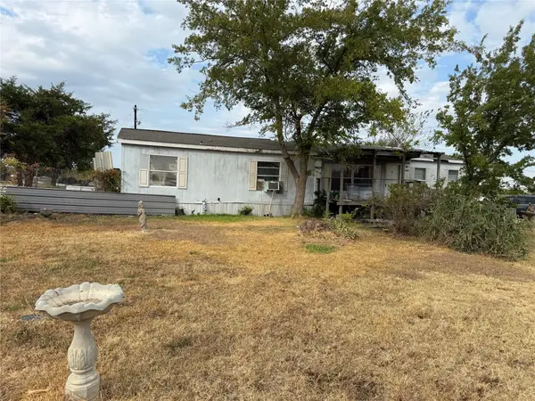 3921 Applewood Court, Alvarado, TX 76009
