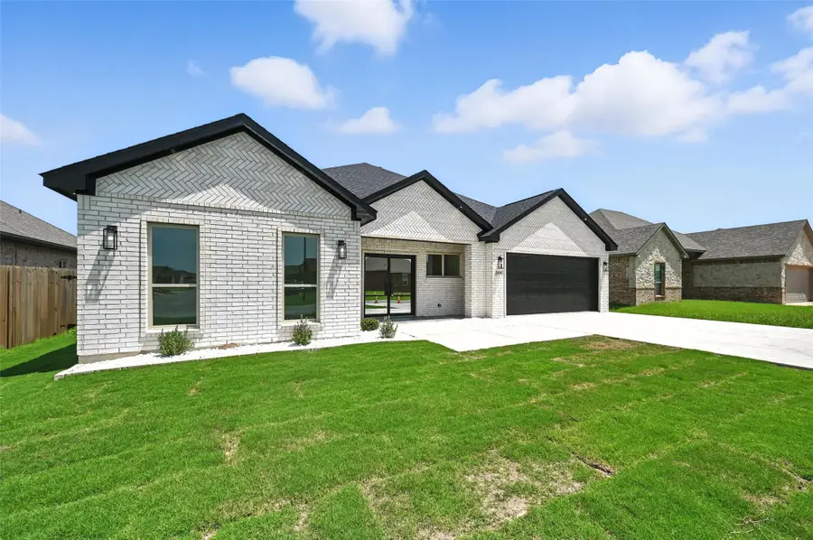 2414 Lauren Street, Mabank, TX 75147 - #2