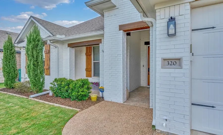 320 Daisy Lane, Robinson, TX 76706 - #2