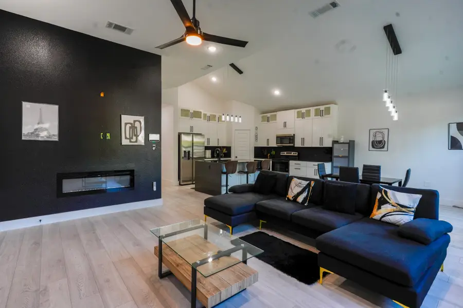 4523 Solar Lane, Dallas, TX 75216 - #3