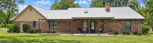 18830 Johnson Lane, Farmersville, TX 75442