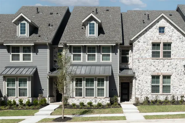 2129 Naples Drive, Rowlett, TX 75088