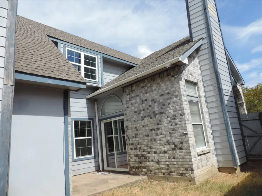 6825 W Driffield Court, North Richland Hills, TX 76182 - #2