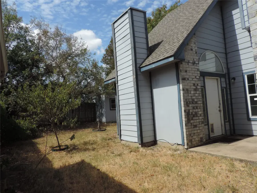 6825 W Driffield Court, North Richland Hills, TX 76182 - #3