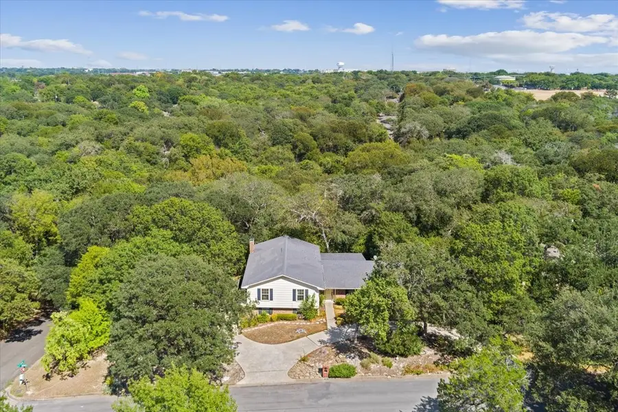 435 Elmwood Road, Woodway, TX 76712 - #2