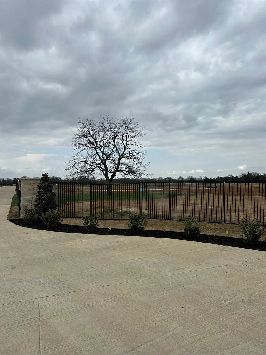 8136 Fields Road, Lewisville Flower Mound, TX 76226 - #3