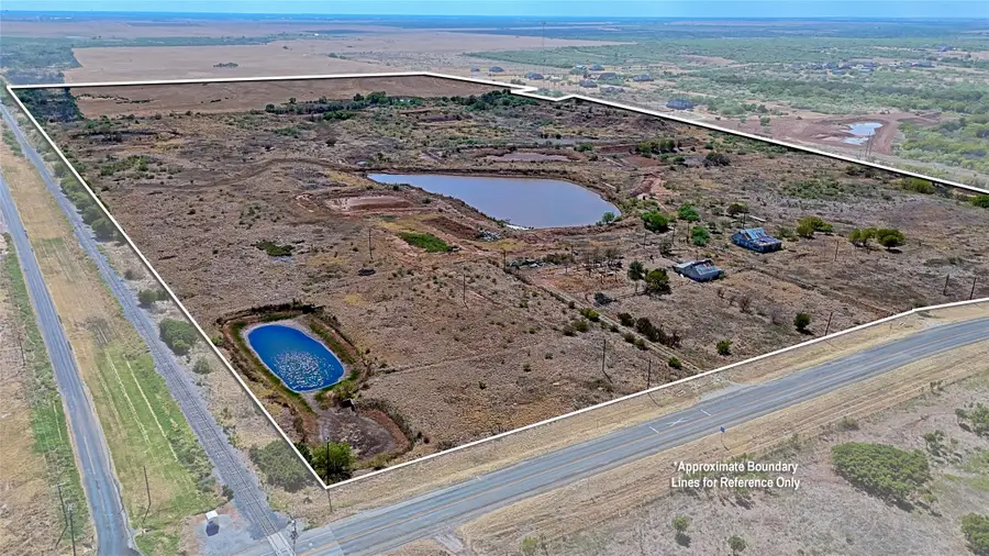 9765 Daniels Road, Burkburnett, TX 76354 - #2