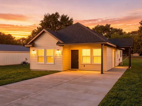 105 Oak Ridge Road, Mabank, TX 75156